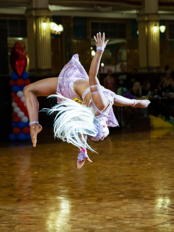 Isabel mid air